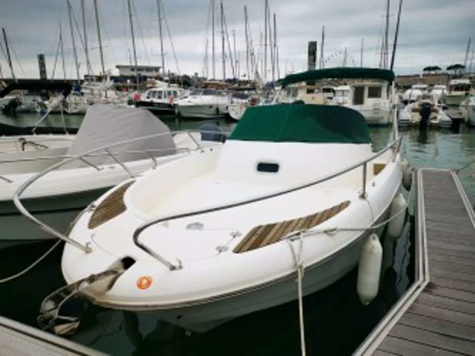 BoatPhoto.alt