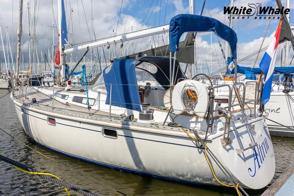 BoatPhoto.coverAlt