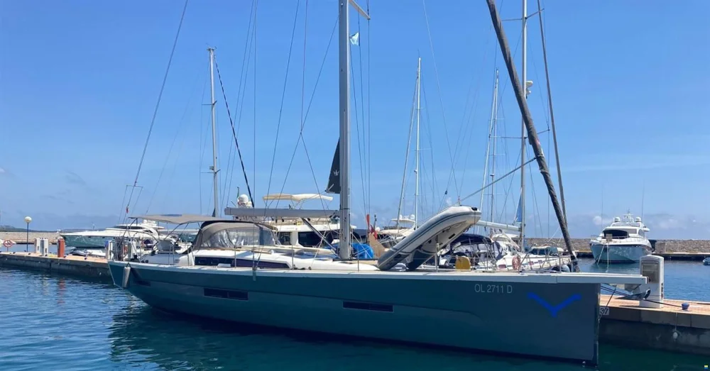 BoatPhoto.coverAlt