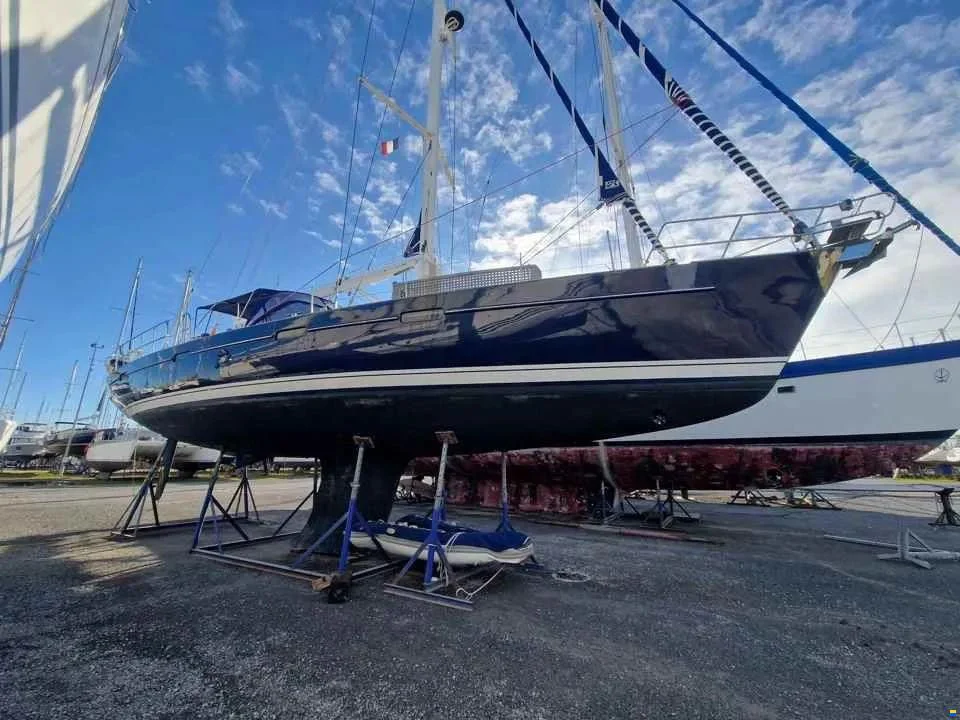 BoatPhoto.coverAlt