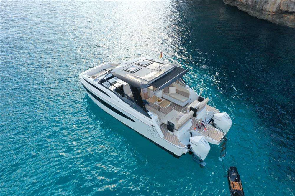 BoatPhoto.alt
