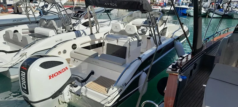 BoatPhoto.coverAlt
