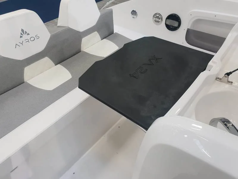 BoatPhoto.alt
