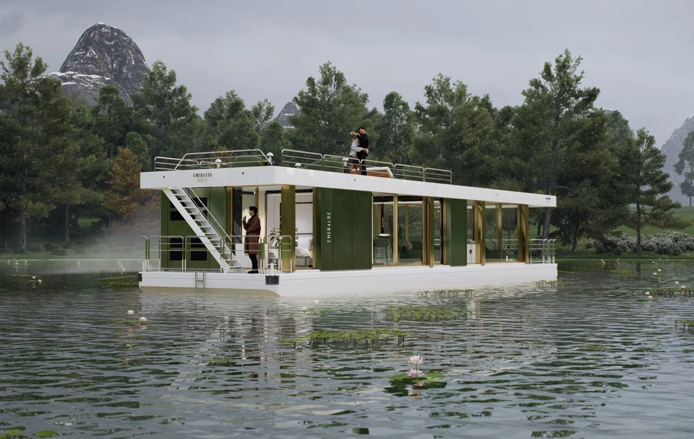 BoatPhoto.coverAlt