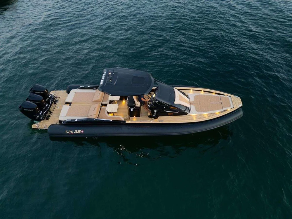 BoatPhoto.alt