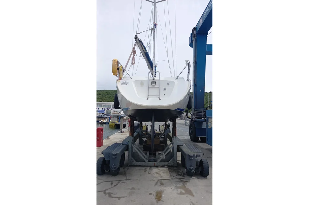 2001 Dufour 30 Classic for sale in Punat, Croatia, photo 3 of 5