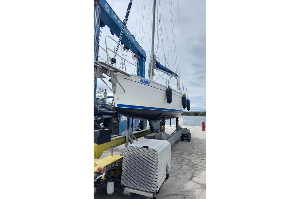 2001 Dufour 30 Classic for sale in Punat, Croatia, photo 4 of 5
