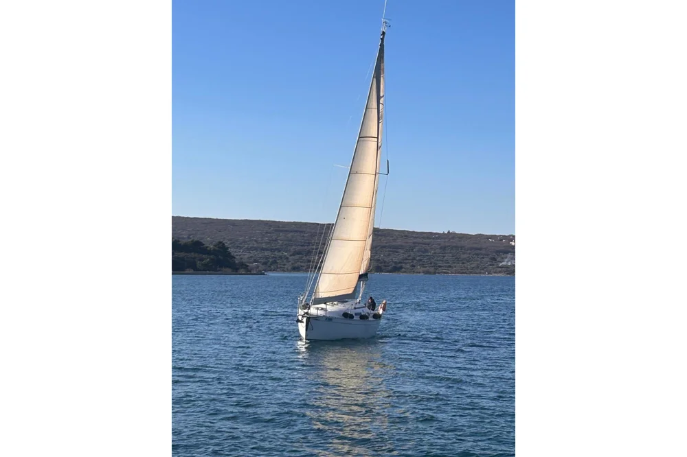 2001 Dufour 30 Classic for sale in Punat, Croatia, photo 5 of 5