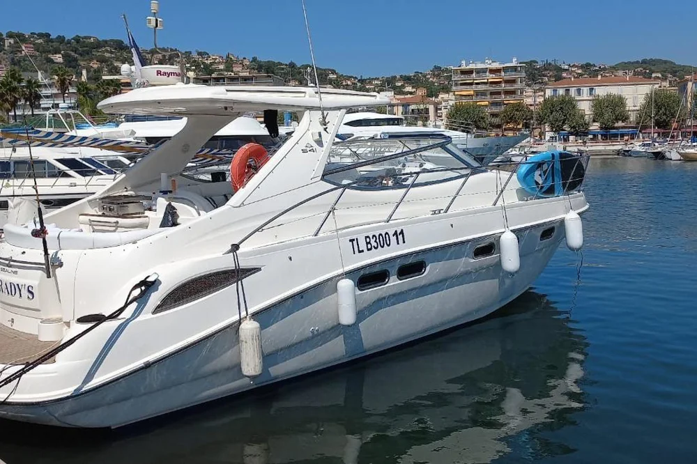 BoatPhoto.coverAlt