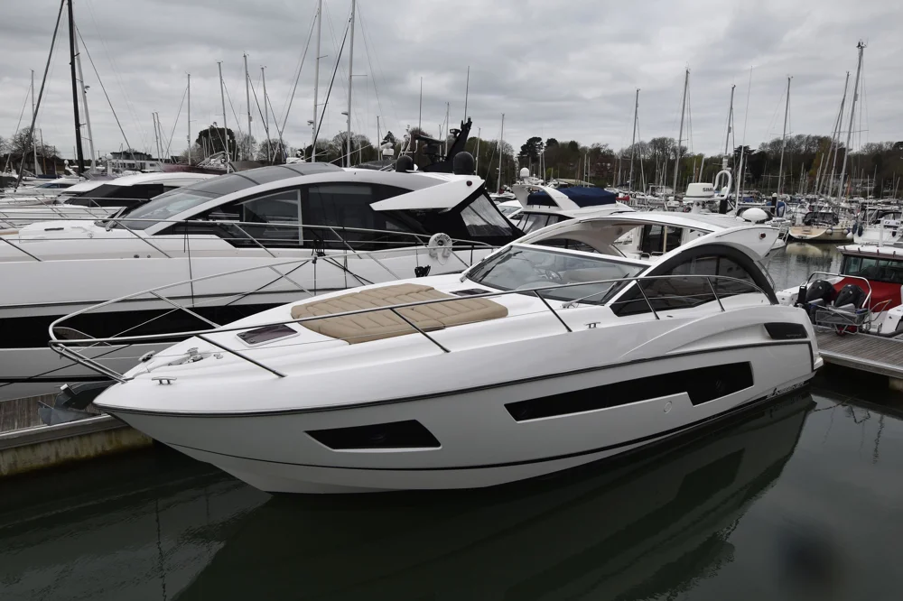 BoatPhoto.alt
