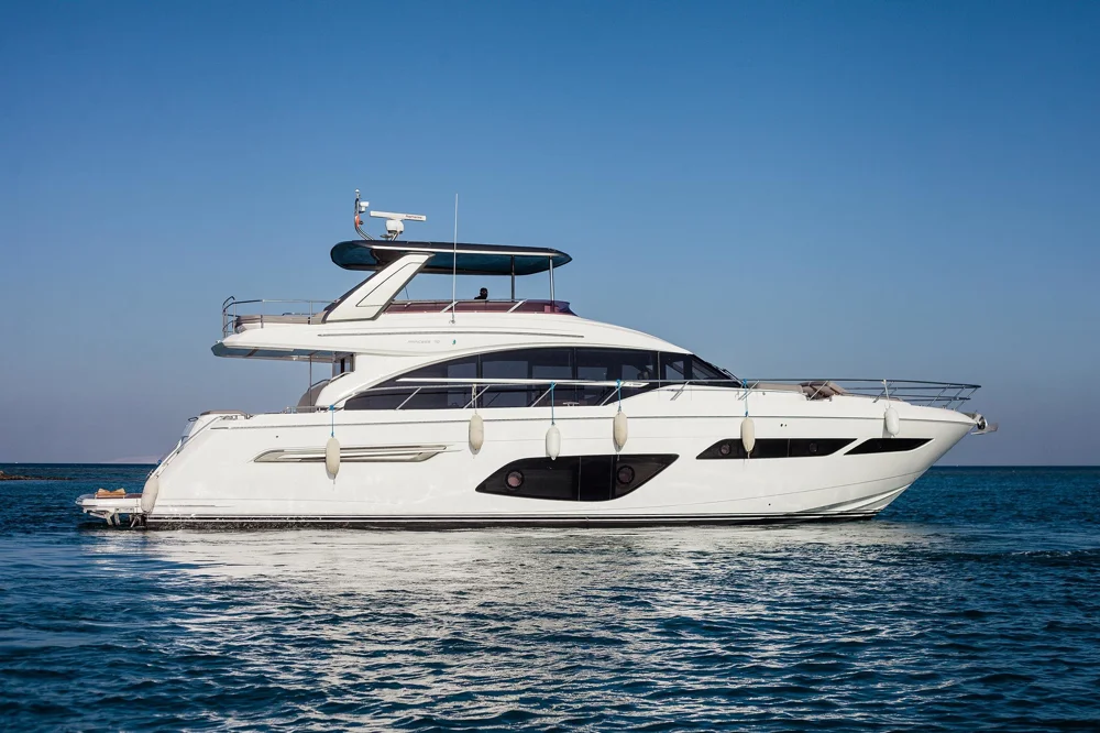 BoatPhoto.coverAlt