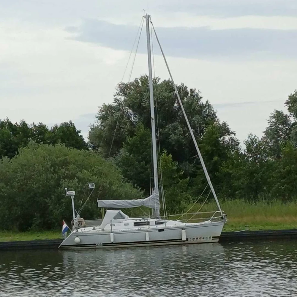BoatPhoto.coverAlt