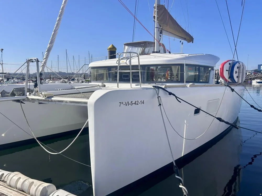 BoatPhoto.coverAlt