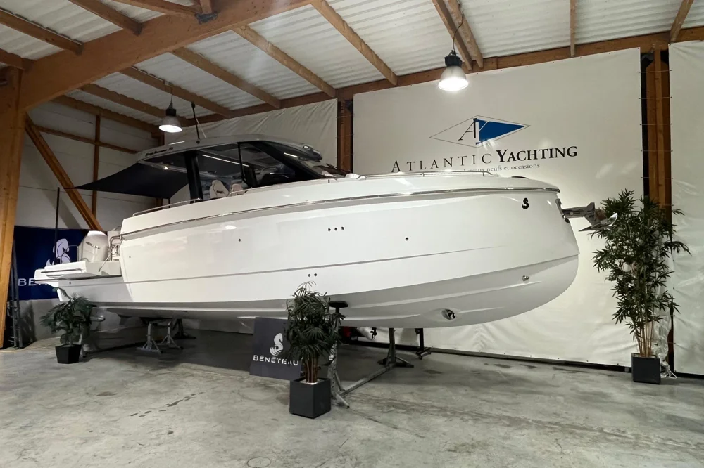 BoatPhoto.coverAlt