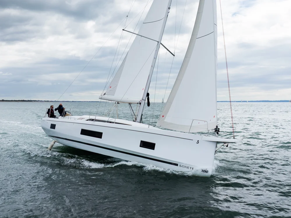 BoatPhoto.coverAlt