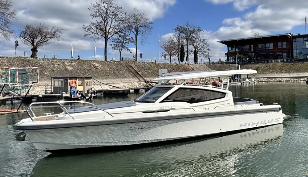 BoatPhoto.alt