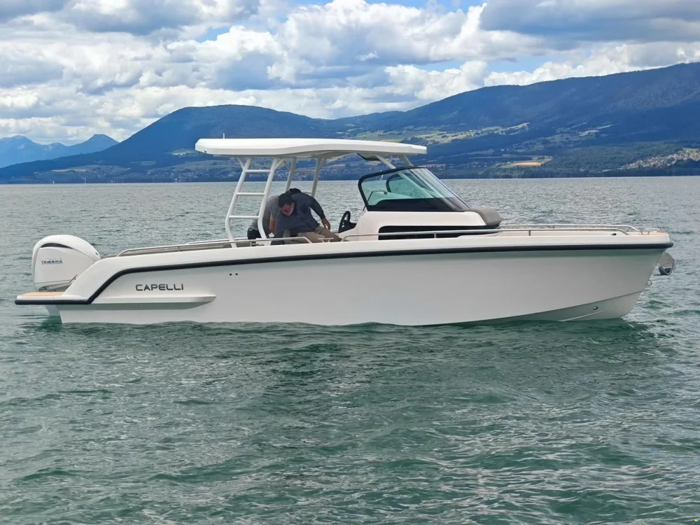 BoatPhoto.coverAlt