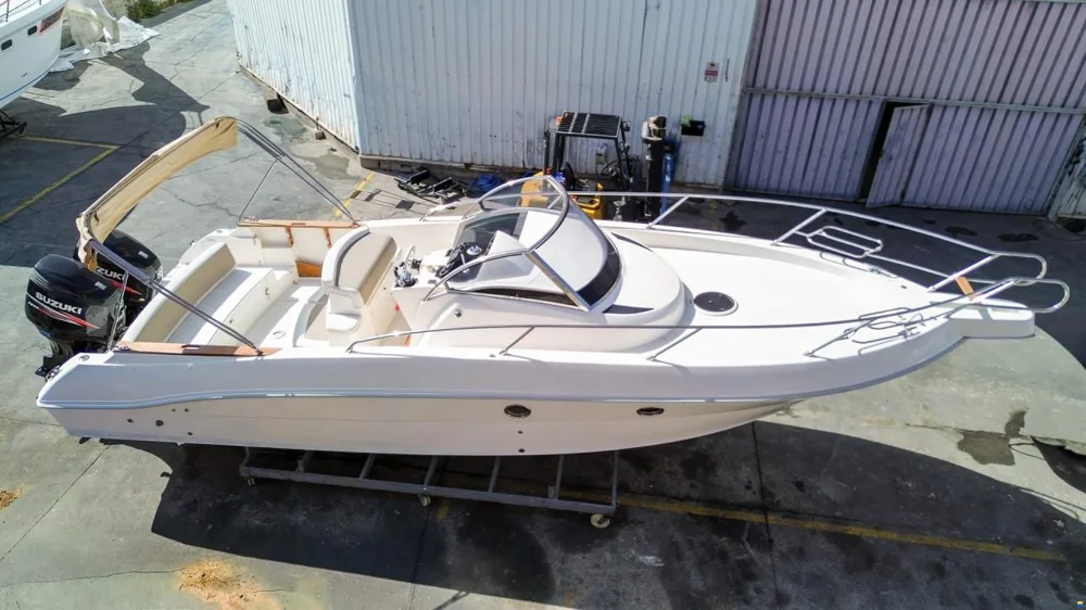 BoatPhoto.coverAlt