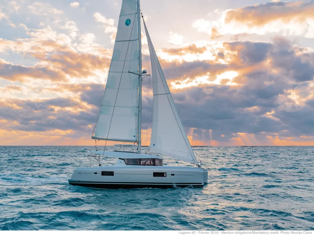 BoatPhoto.coverAlt