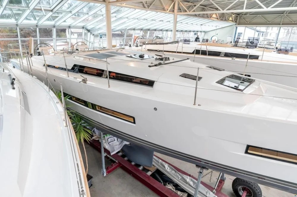 BoatPhoto.coverAlt