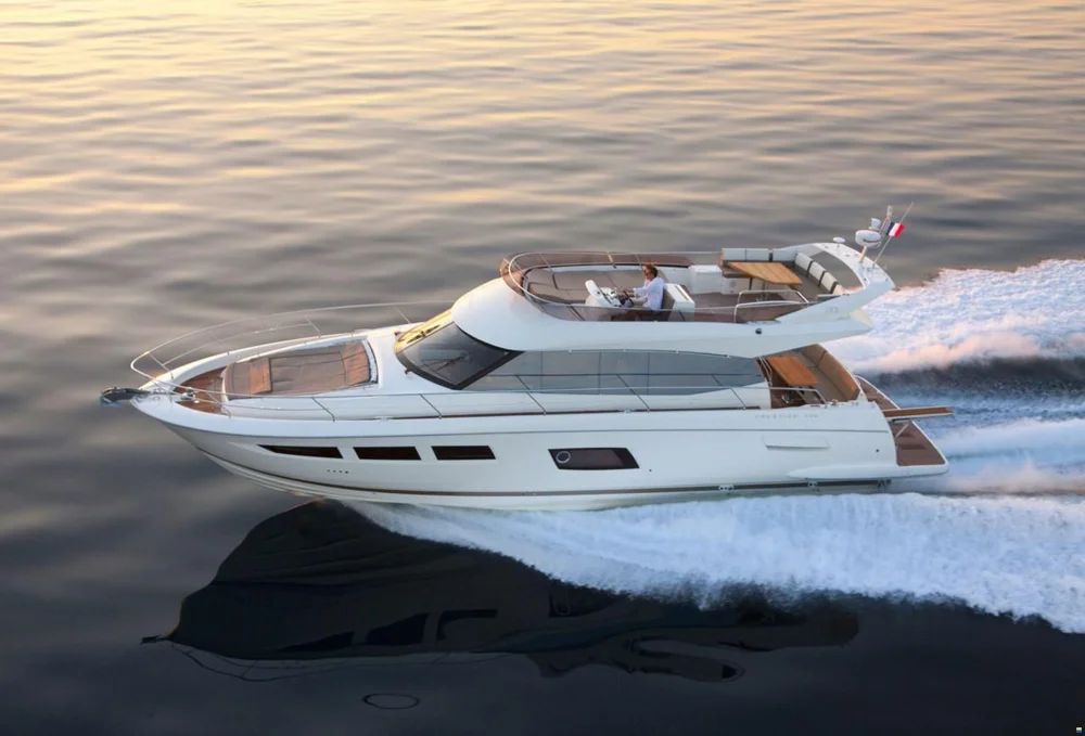 BoatPhoto.coverAlt