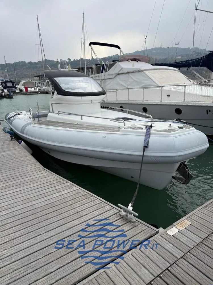 BoatPhoto.coverAlt