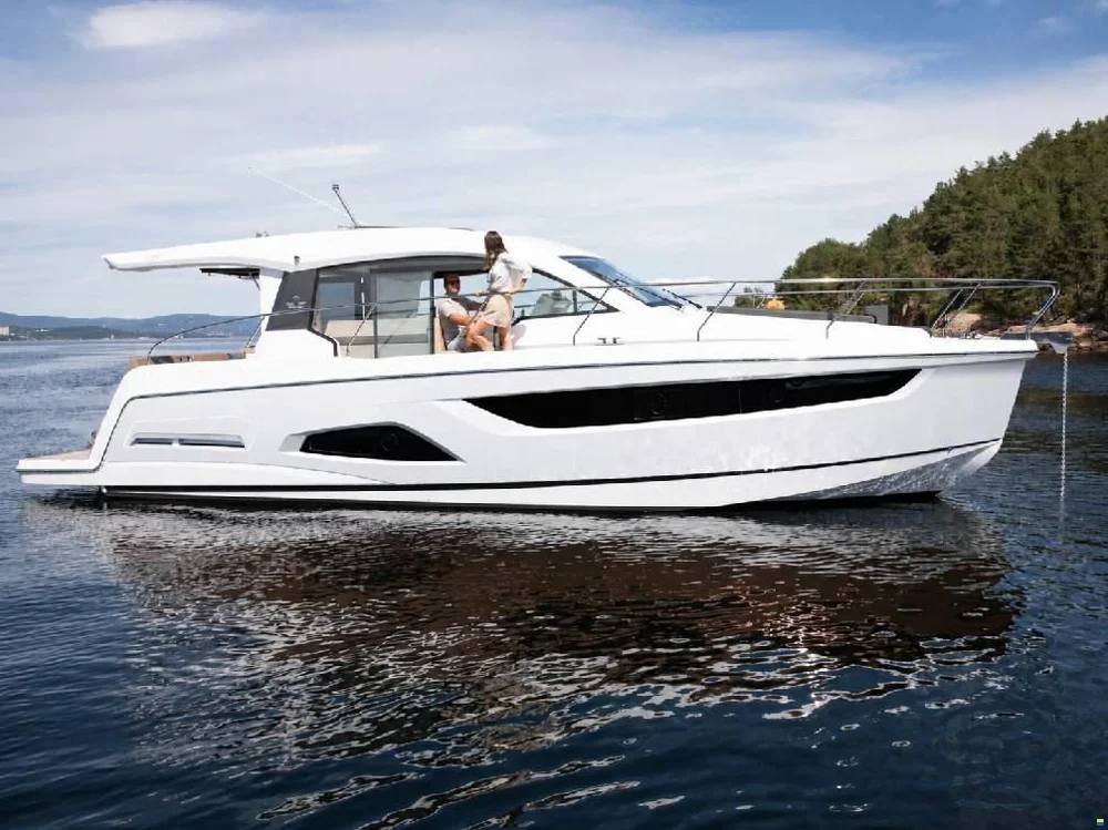 BoatPhoto.coverAlt