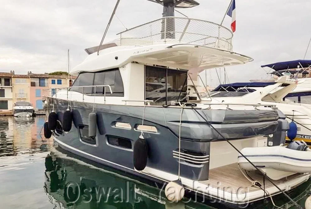 BoatPhoto.coverAlt