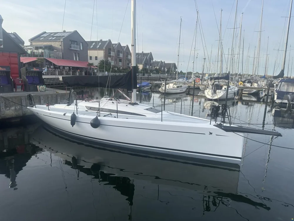 BoatPhoto.coverAlt