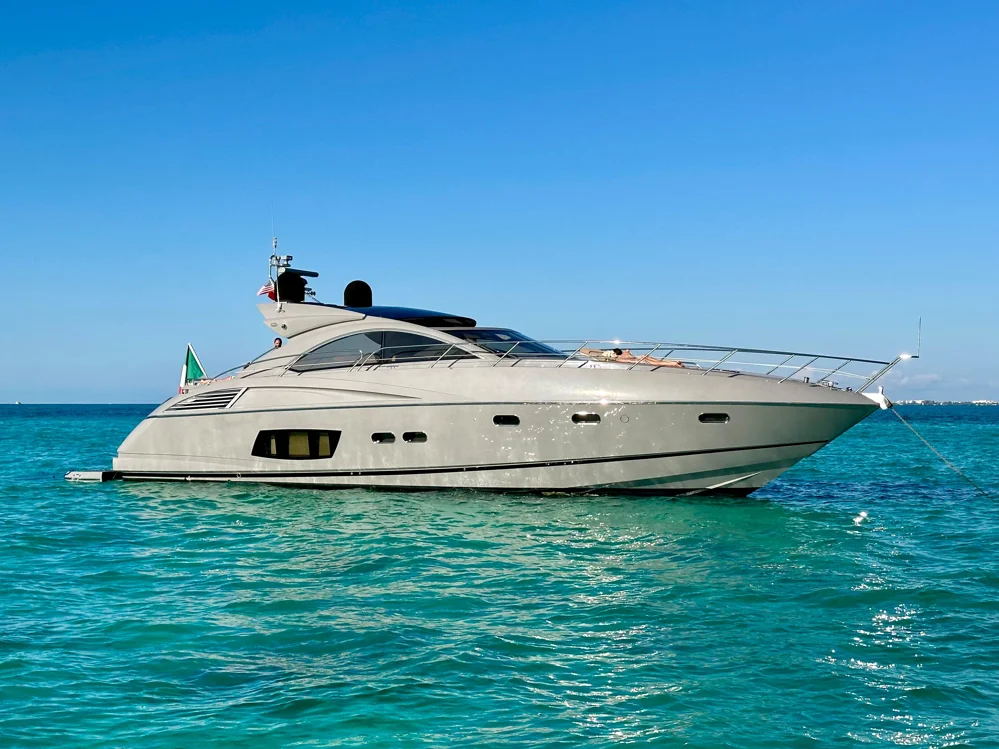 BoatPhoto.coverAlt