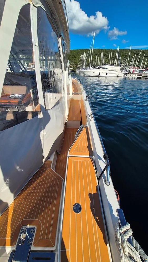 BoatPhoto.coverAlt