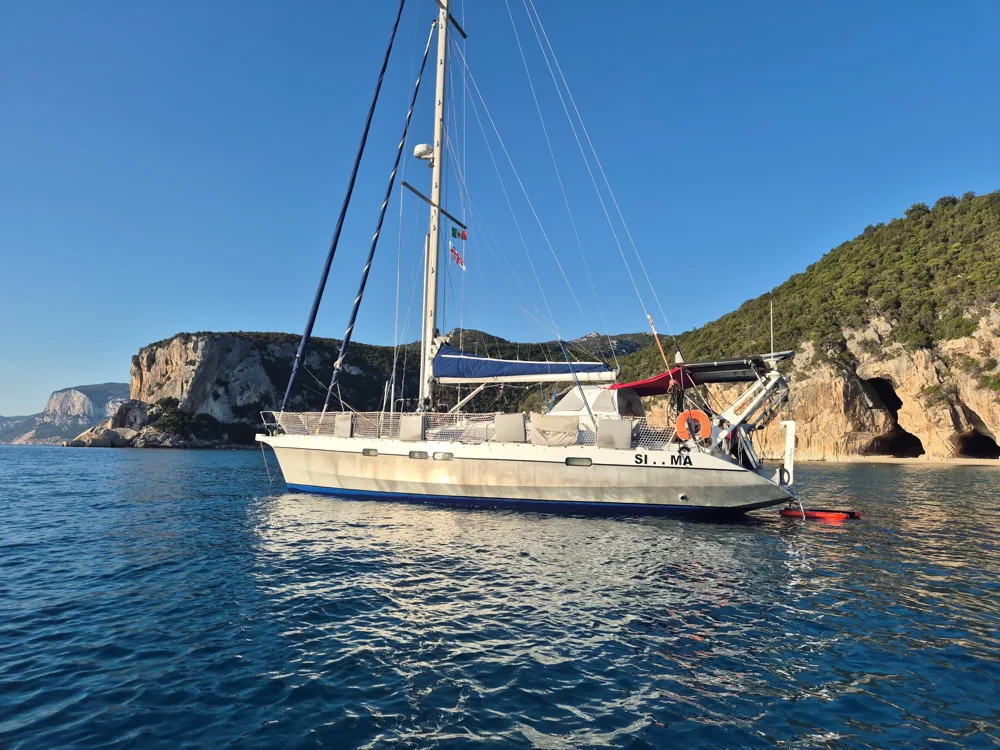 BoatPhoto.coverAlt