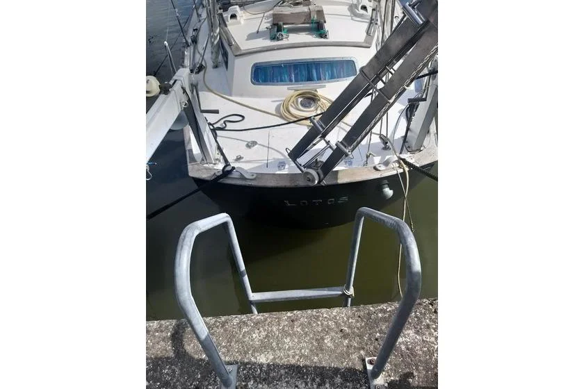BoatPhoto.alt