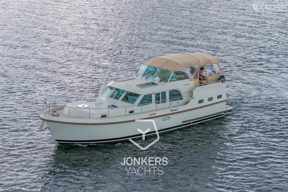 BoatPhoto.alt