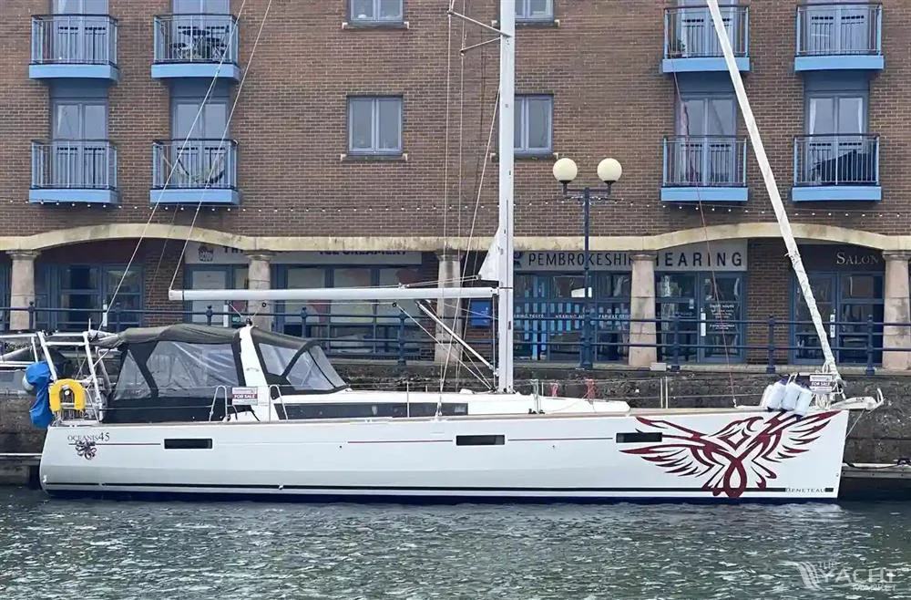 BoatPhoto.alt
