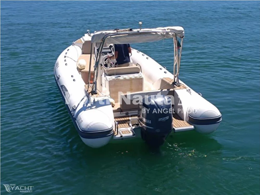 BoatPhoto.alt