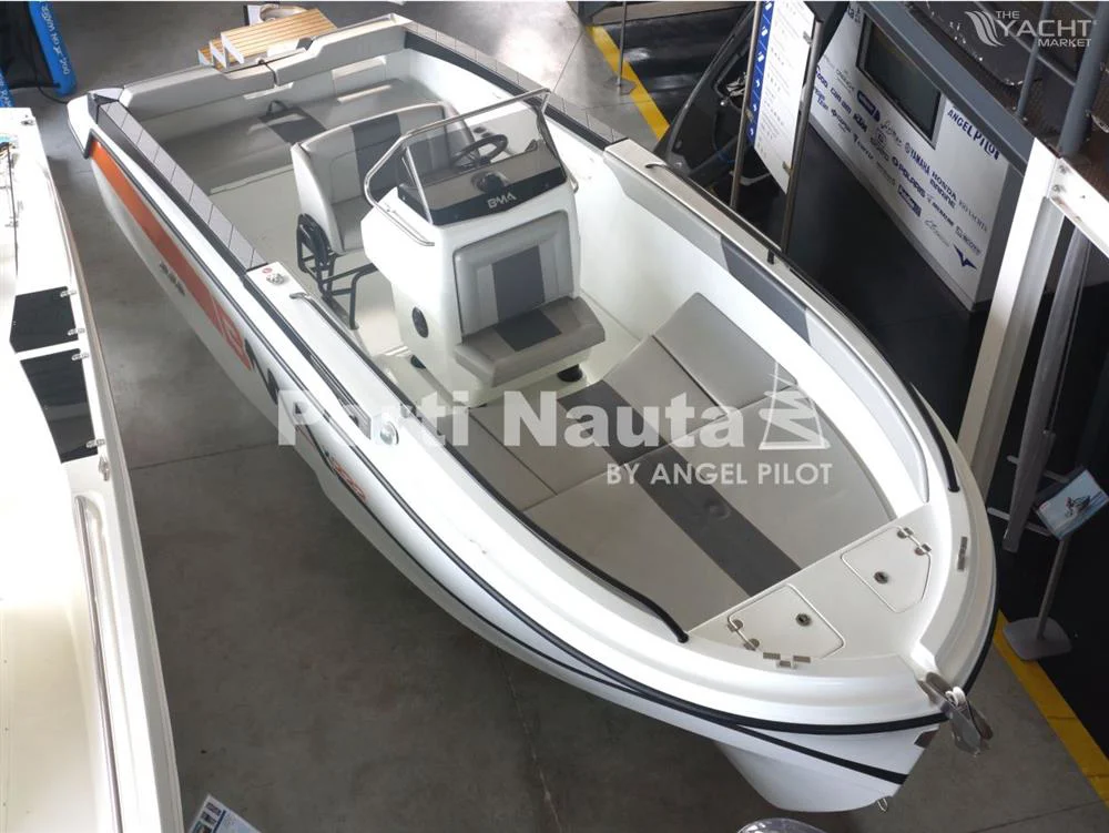BoatPhoto.coverAlt