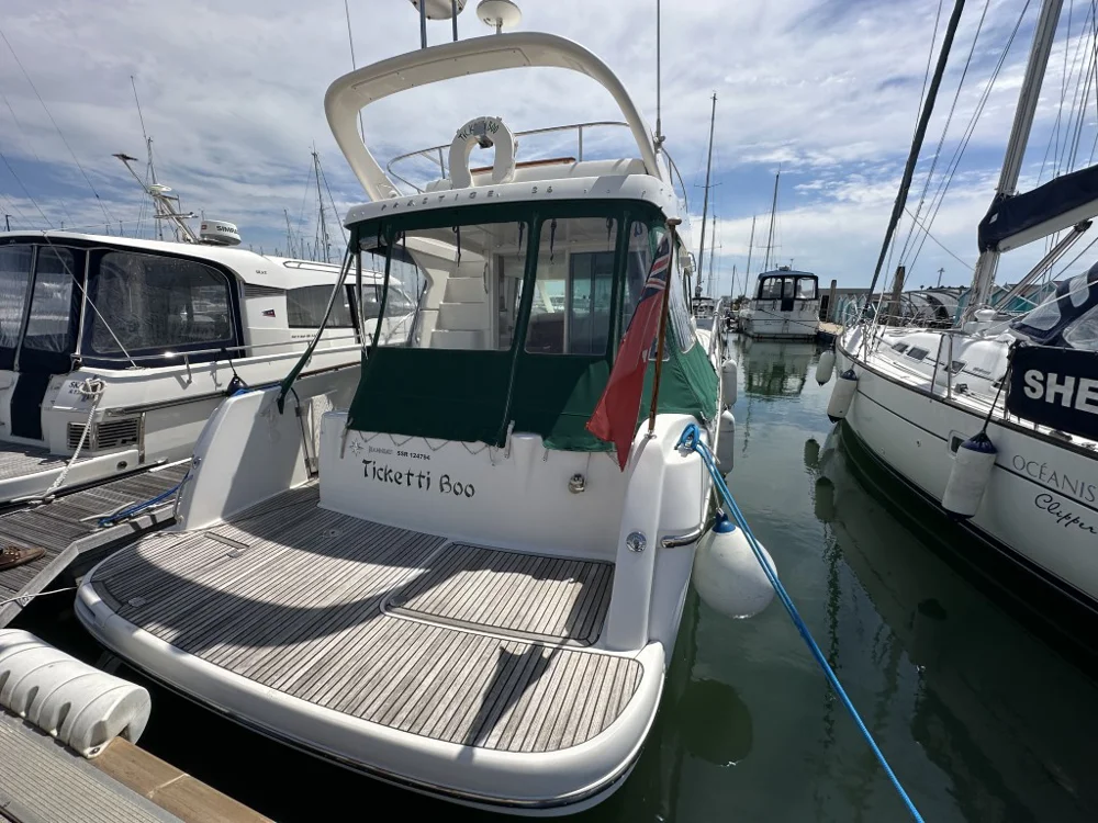 BoatPhoto.alt