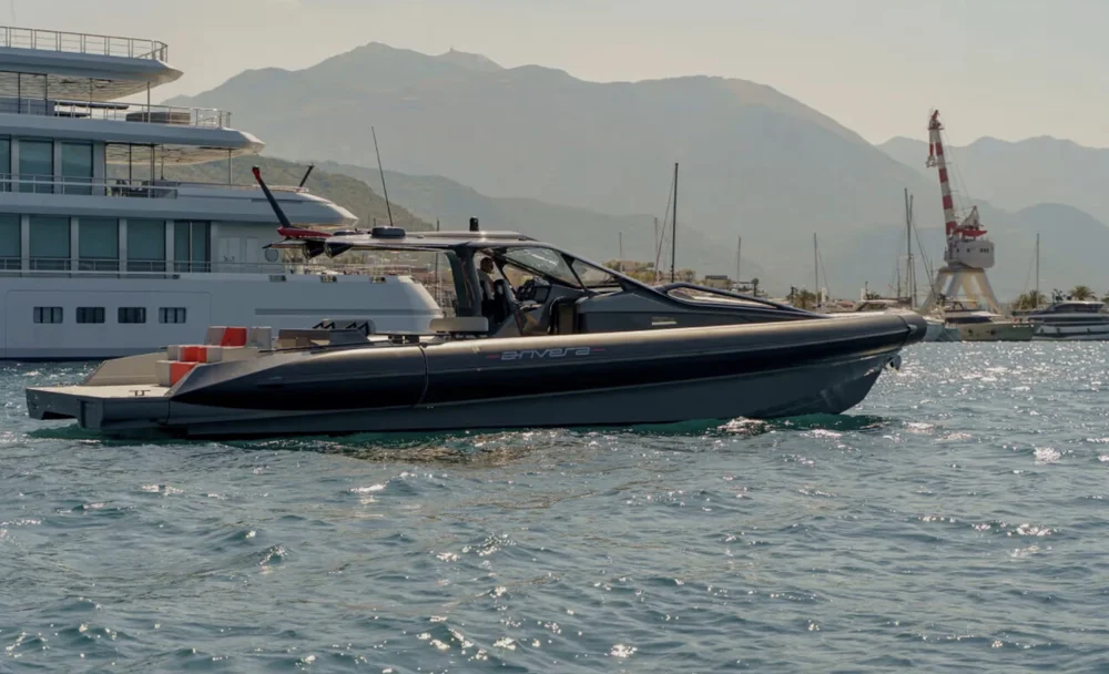 BoatPhoto.coverAlt