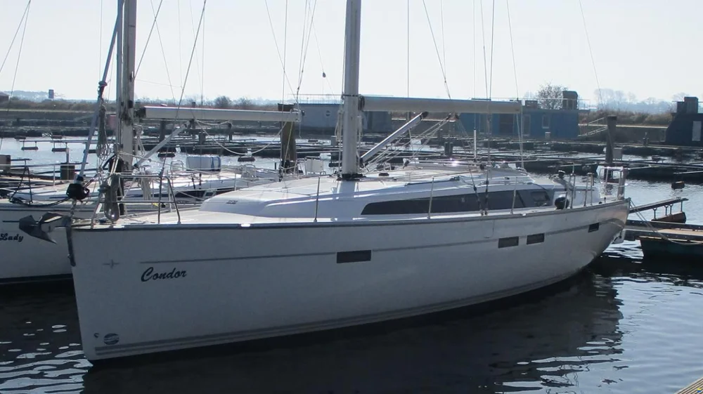 BoatPhoto.coverAlt