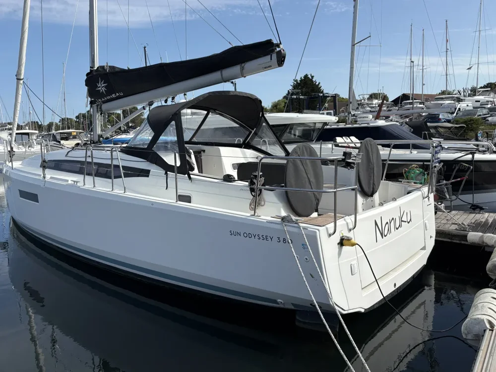 BoatPhoto.alt