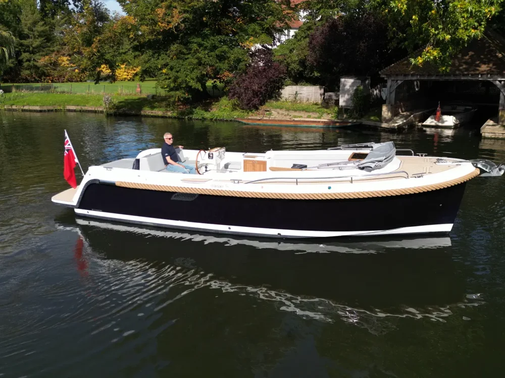 BoatPhoto.coverAlt