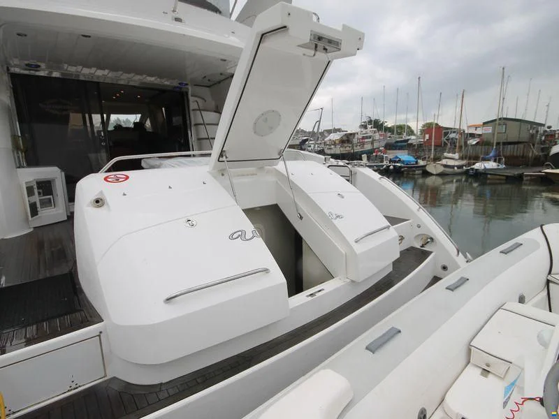 2005 SUNSEEKER Manhattan 66 for sale in Brighton, United Kingdom, photo 4 of 5