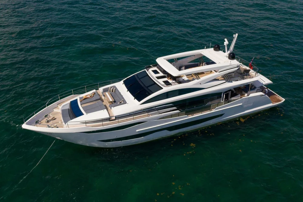 BoatPhoto.coverAlt