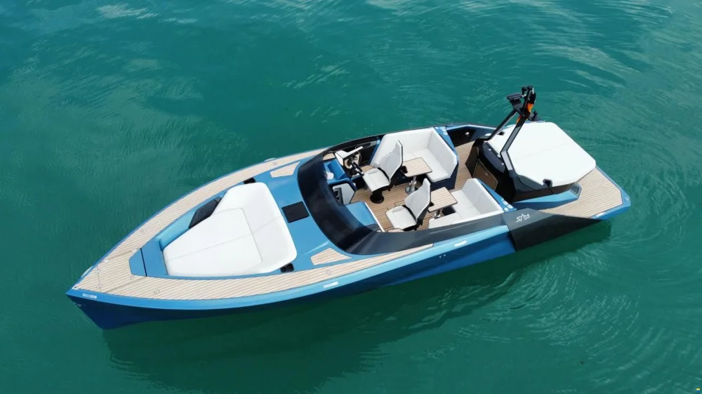 BoatPhoto.alt