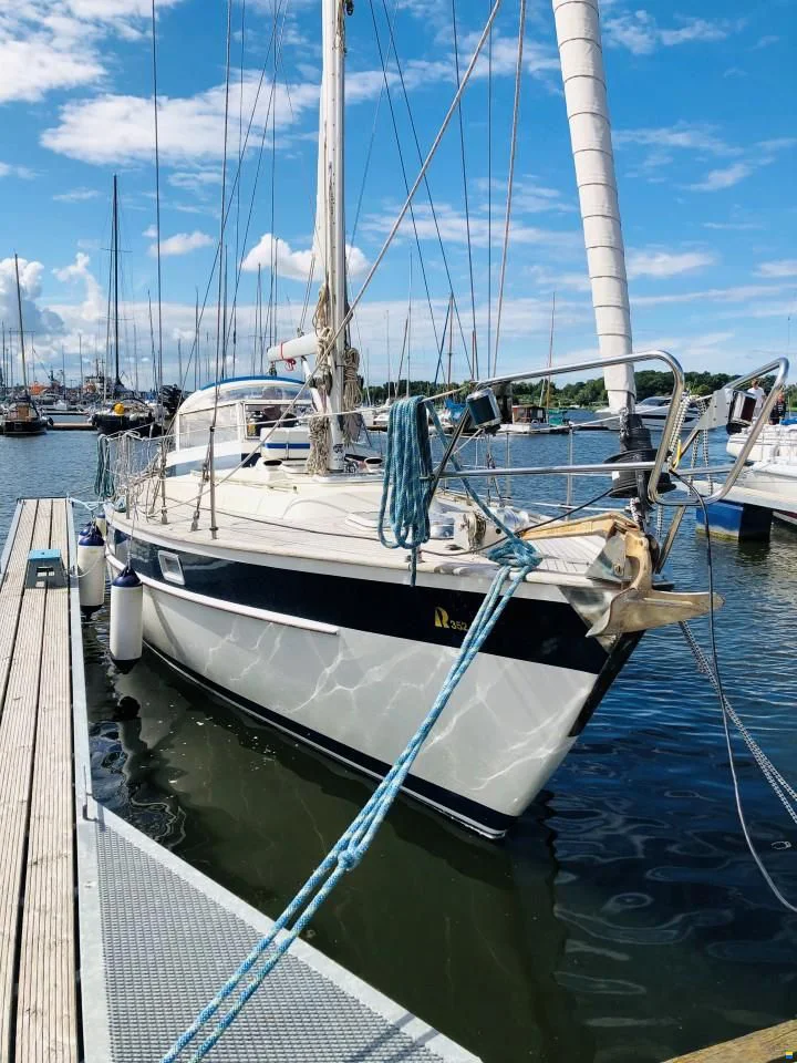 BoatPhoto.coverAlt