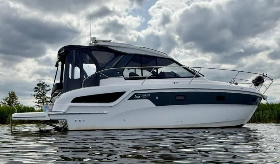 BoatPhoto.coverAlt