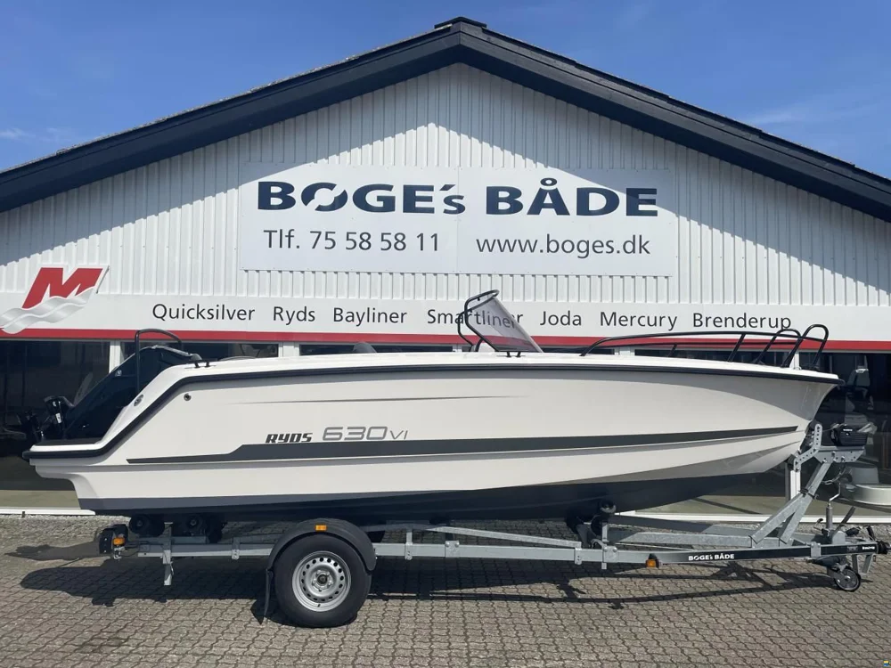 BoatPhoto.coverAlt