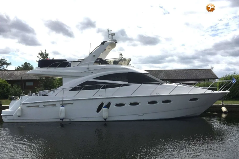 BoatPhoto.coverAlt