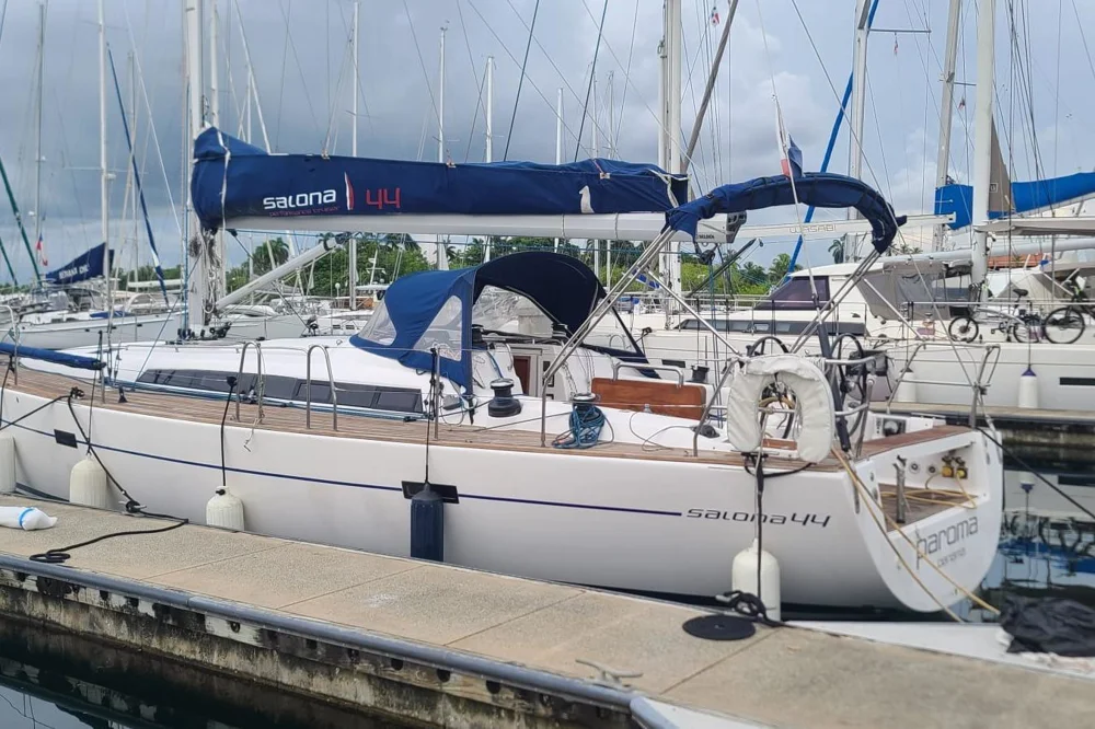 BoatPhoto.coverAlt